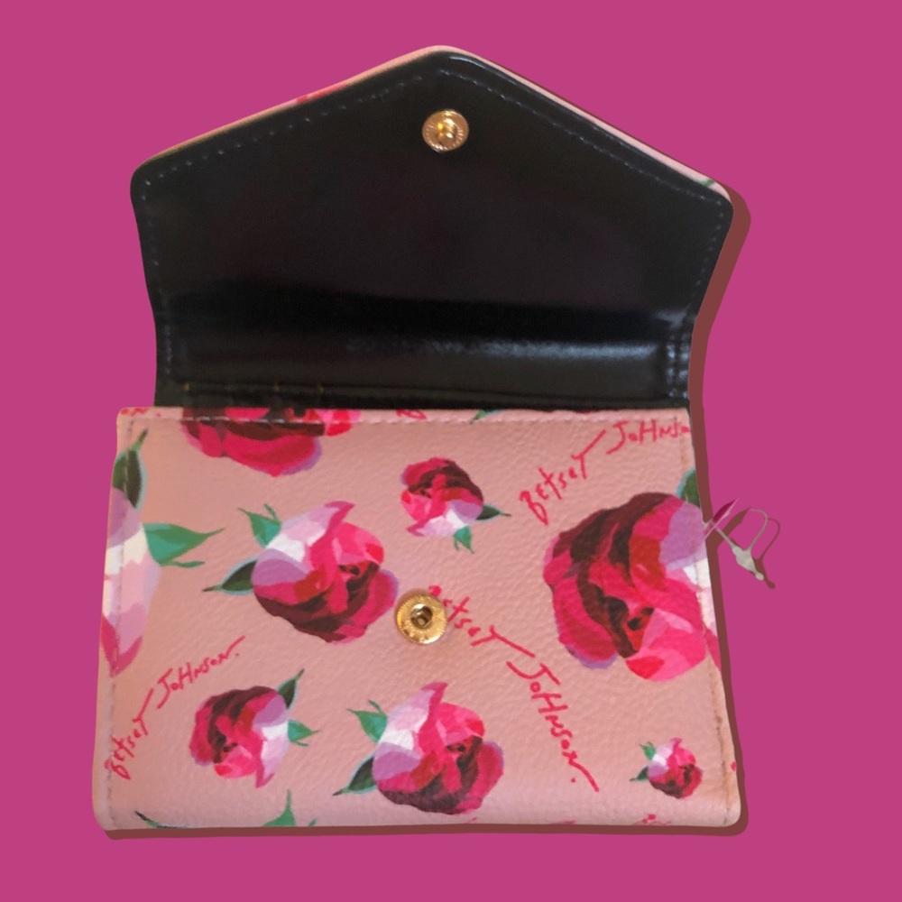 💋 Luv Betsey | Lana Flap Peachy Vegan Leather Wallet Pink Multi Rose 🌹 Pattern - Picture 4 of 9